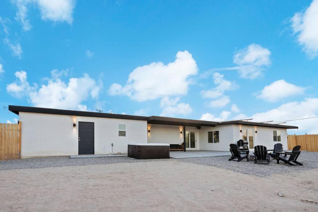 Star Gazers Modern Home On 5 Acres Of Land! Sunfair Heights ภายนอก รูปภาพ