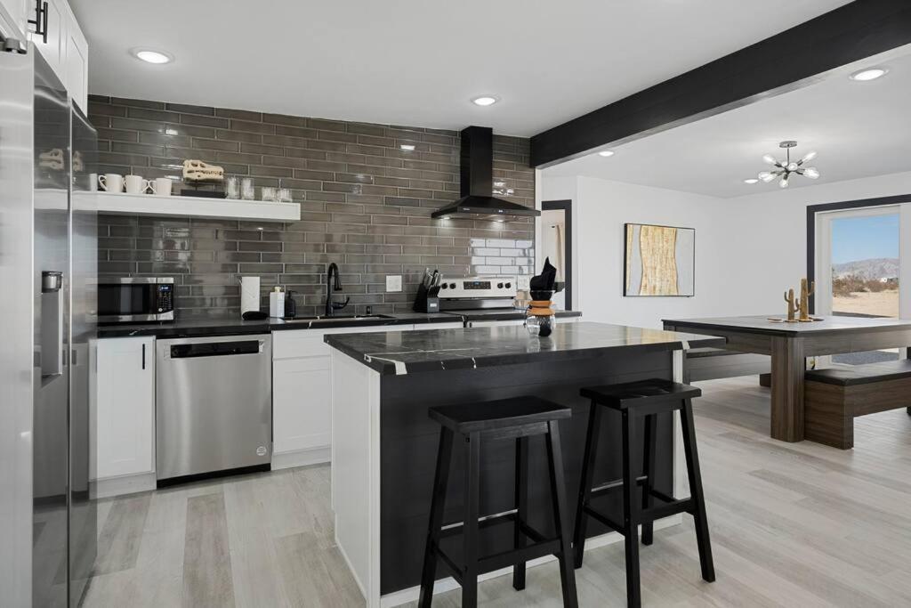 Star Gazers Modern Home On 5 Acres Of Land! Sunfair Heights ภายนอก รูปภาพ
